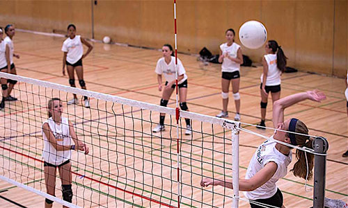 How to Choose a Summer Volleyball Camp